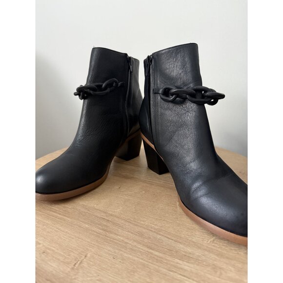 MM6 by Maison Martin Margiela Paris Black Ankle Boots With Black Chain Size 39 - Picture 1 of 6